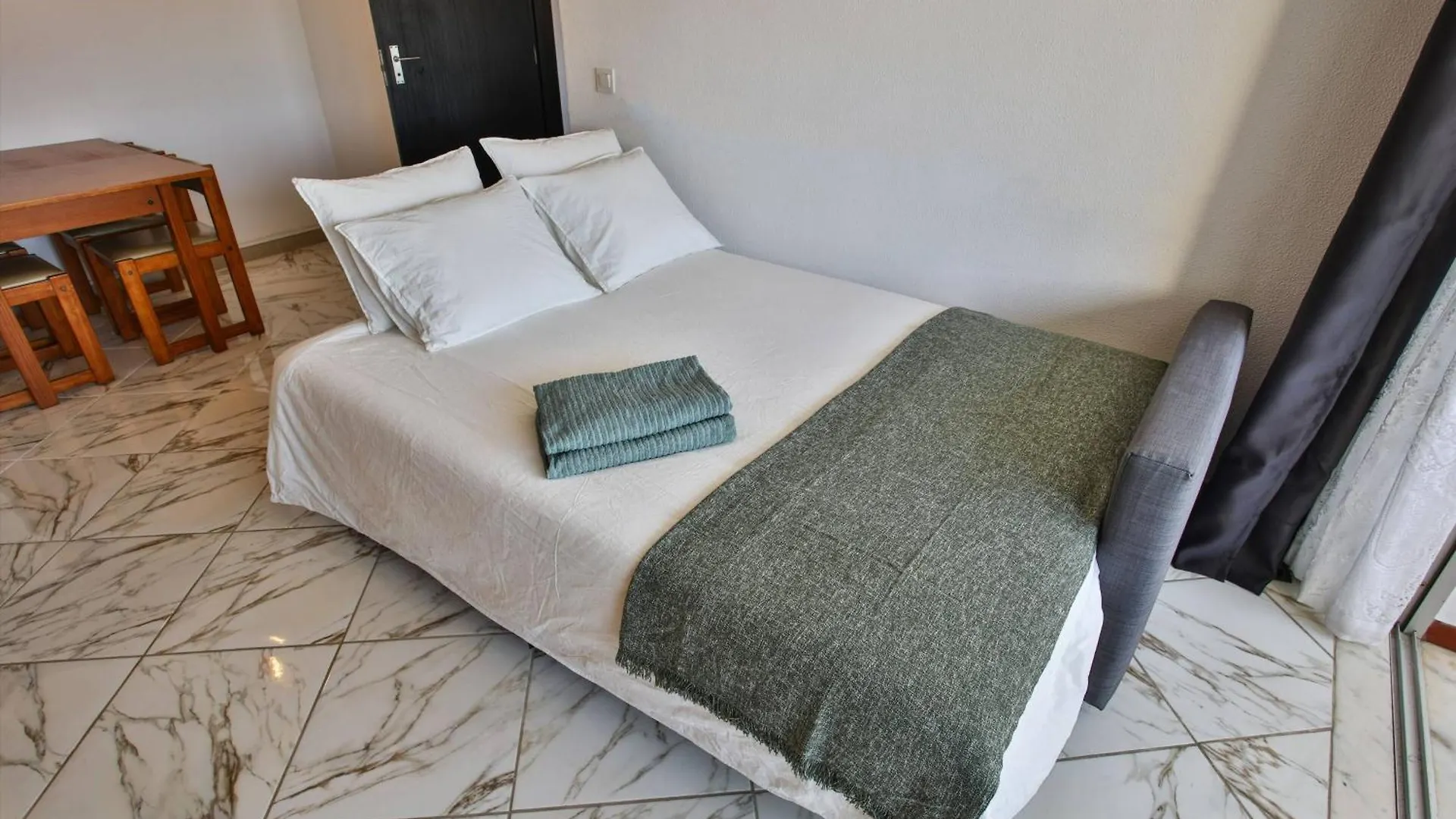 Apartment 3 Min From Beach With Airco And Balcony - Go4Portugal - Quarteira